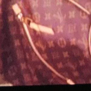 Meet your Posher, Keish